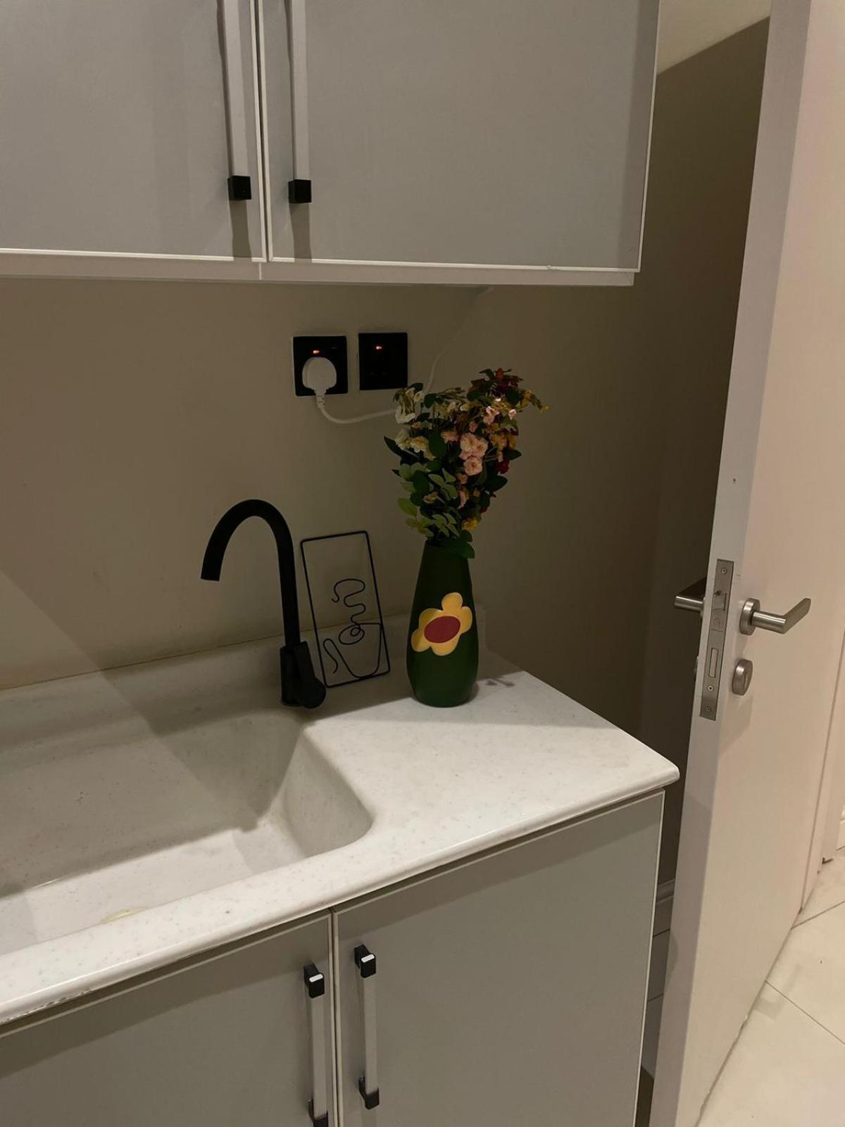 Apartment استـوديـو مـلاذ Shelter *