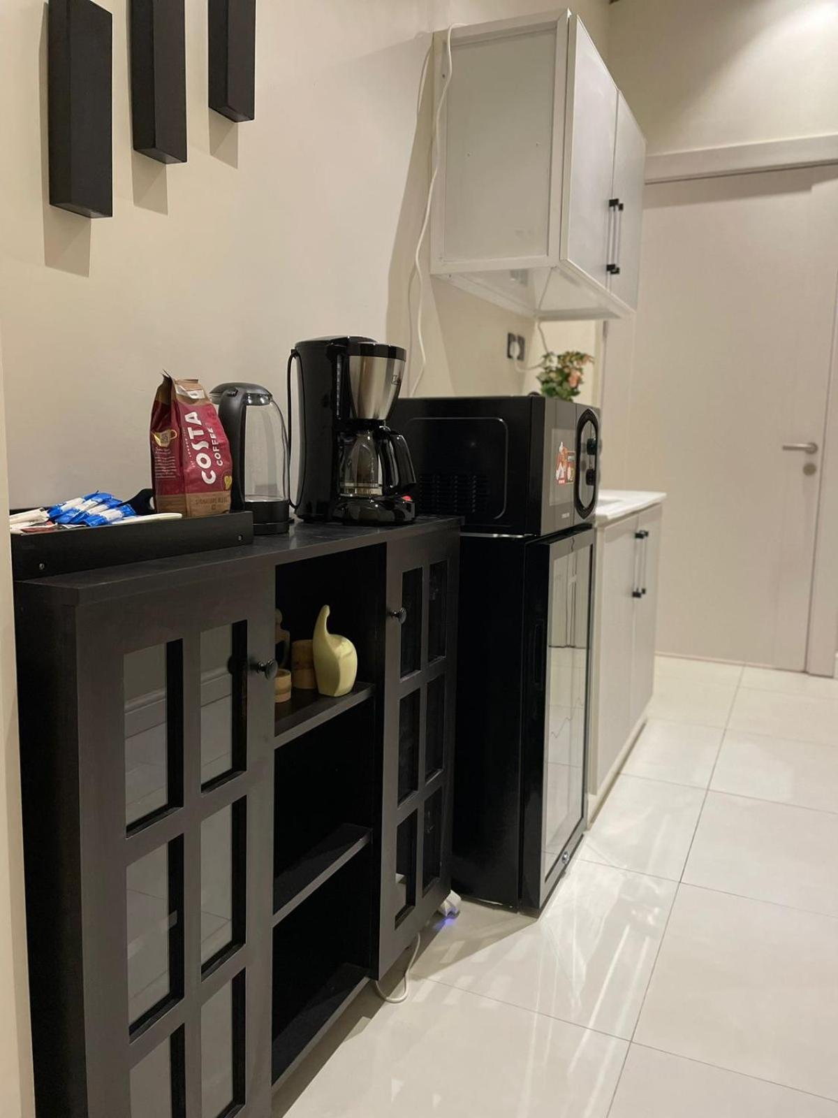 Apartment استـوديـو مـلاذ Shelter
